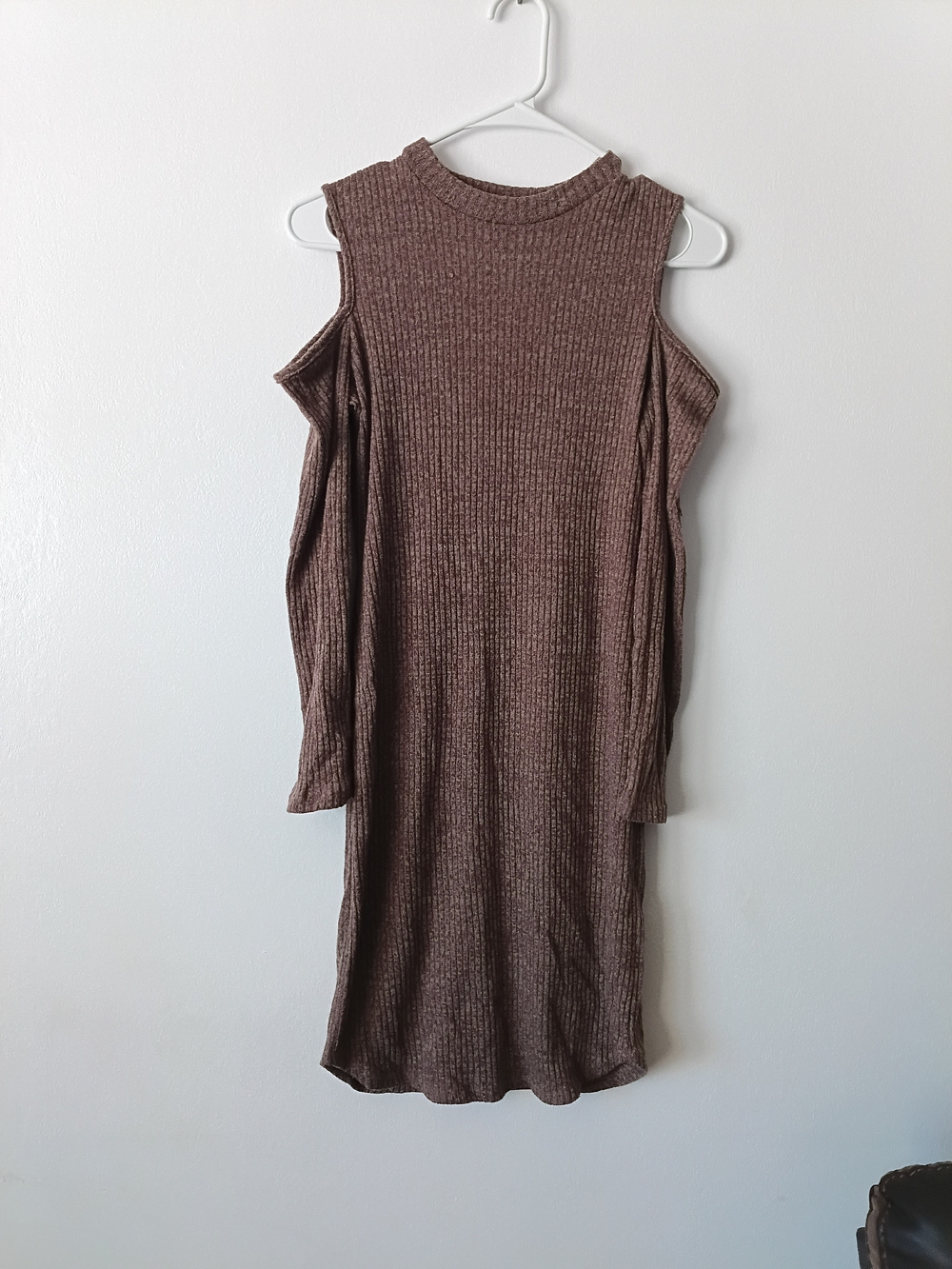 Pink Rose Taupe Ribbed Cold-Shoulder Long Sleeve Midi Dress Sz M